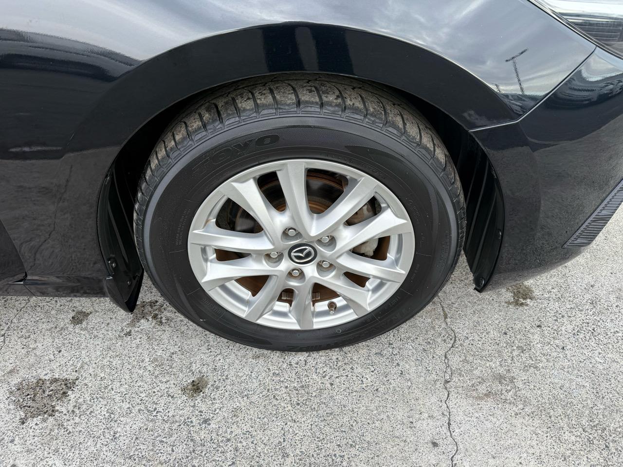 2017 Mazda Axela
