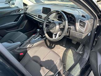 2017 Mazda Axela - Thumbnail