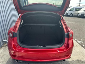 2017 Mazda Mazda3 - Thumbnail