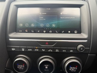 2021 Jaguar E-Pace - Thumbnail