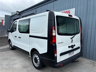 2022 Renault Trafic - Thumbnail