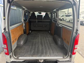 2021 Toyota HIACE - Thumbnail