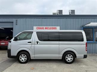 2021 Toyota HIACE - Thumbnail