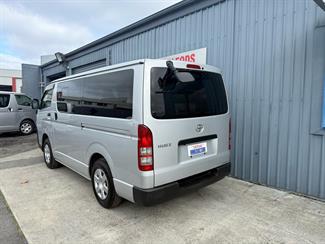 2021 Toyota HIACE - Thumbnail