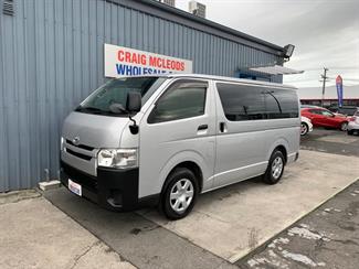 2018 Toyota HIACE - Thumbnail