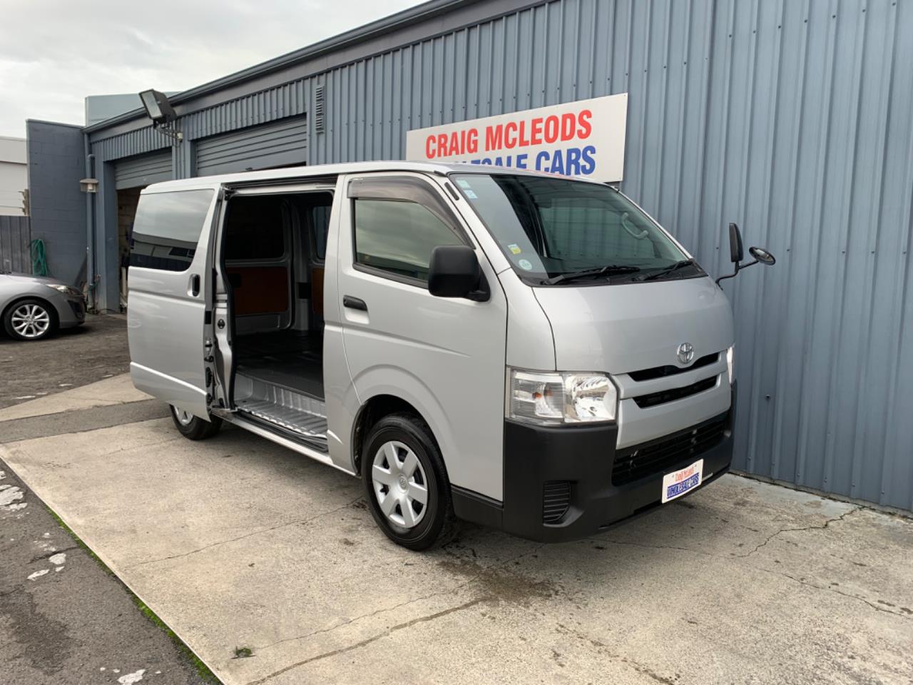 2018 Toyota HIACE