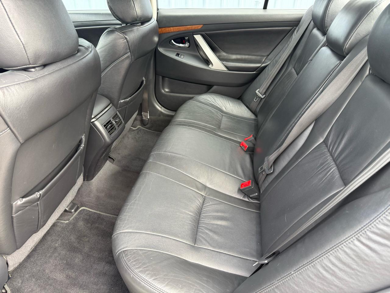 2010 Toyota Aurion