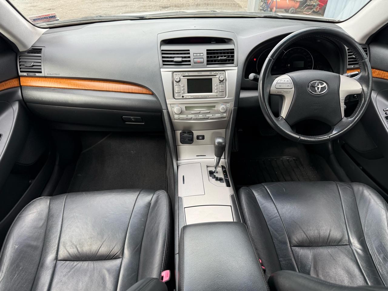 2010 Toyota Aurion