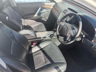 2010 Toyota Aurion - Thumbnail