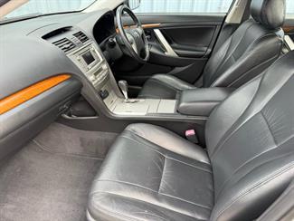 2010 Toyota Aurion - Thumbnail