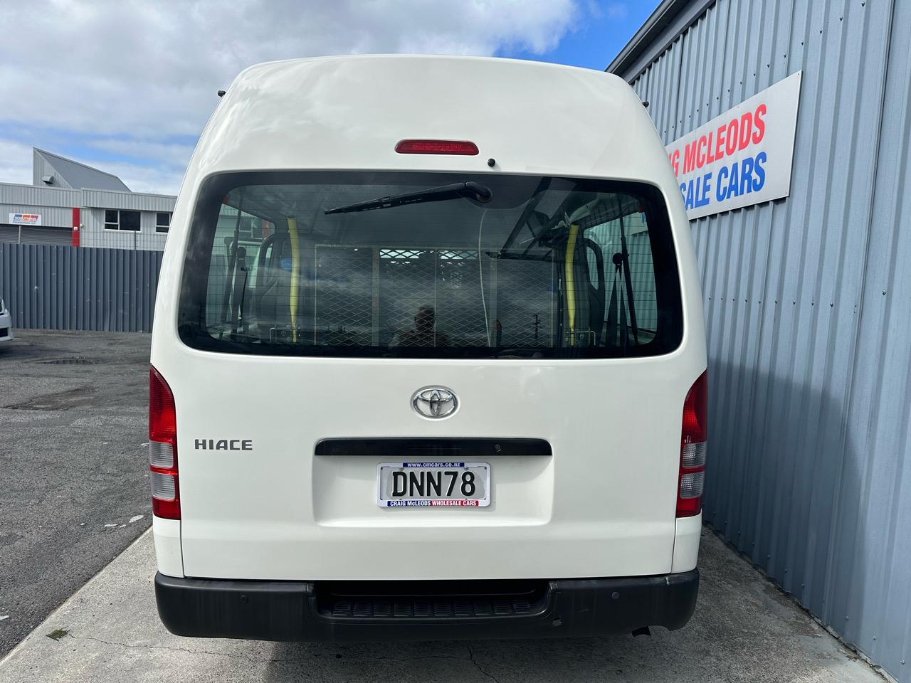 2006 Toyota HIACE