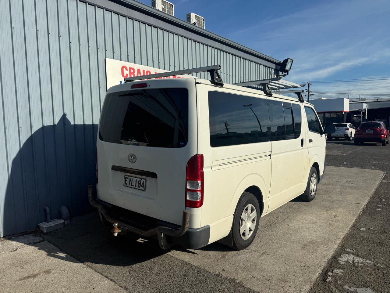 2009 Toyota HIACE