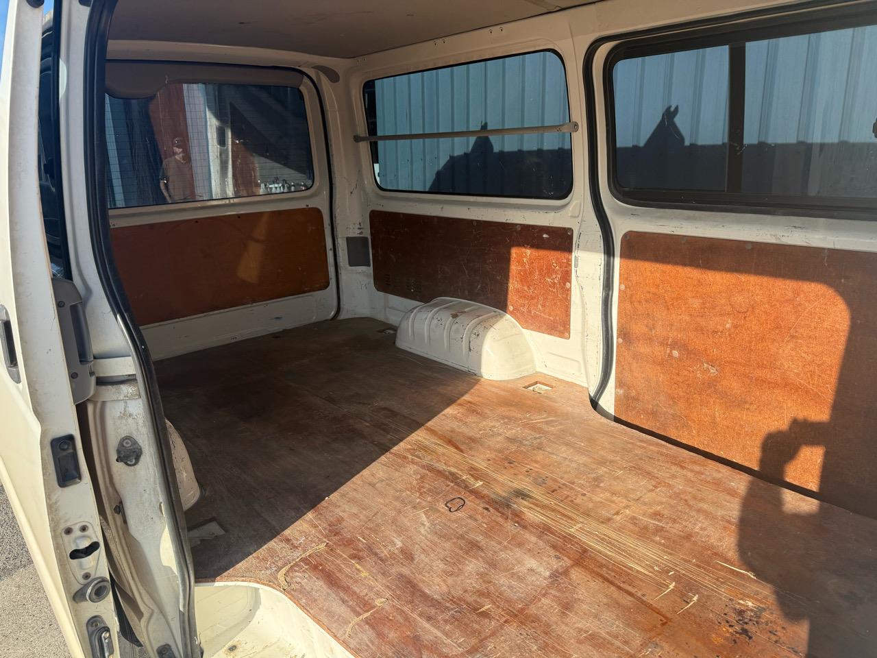 2009 Toyota HIACE