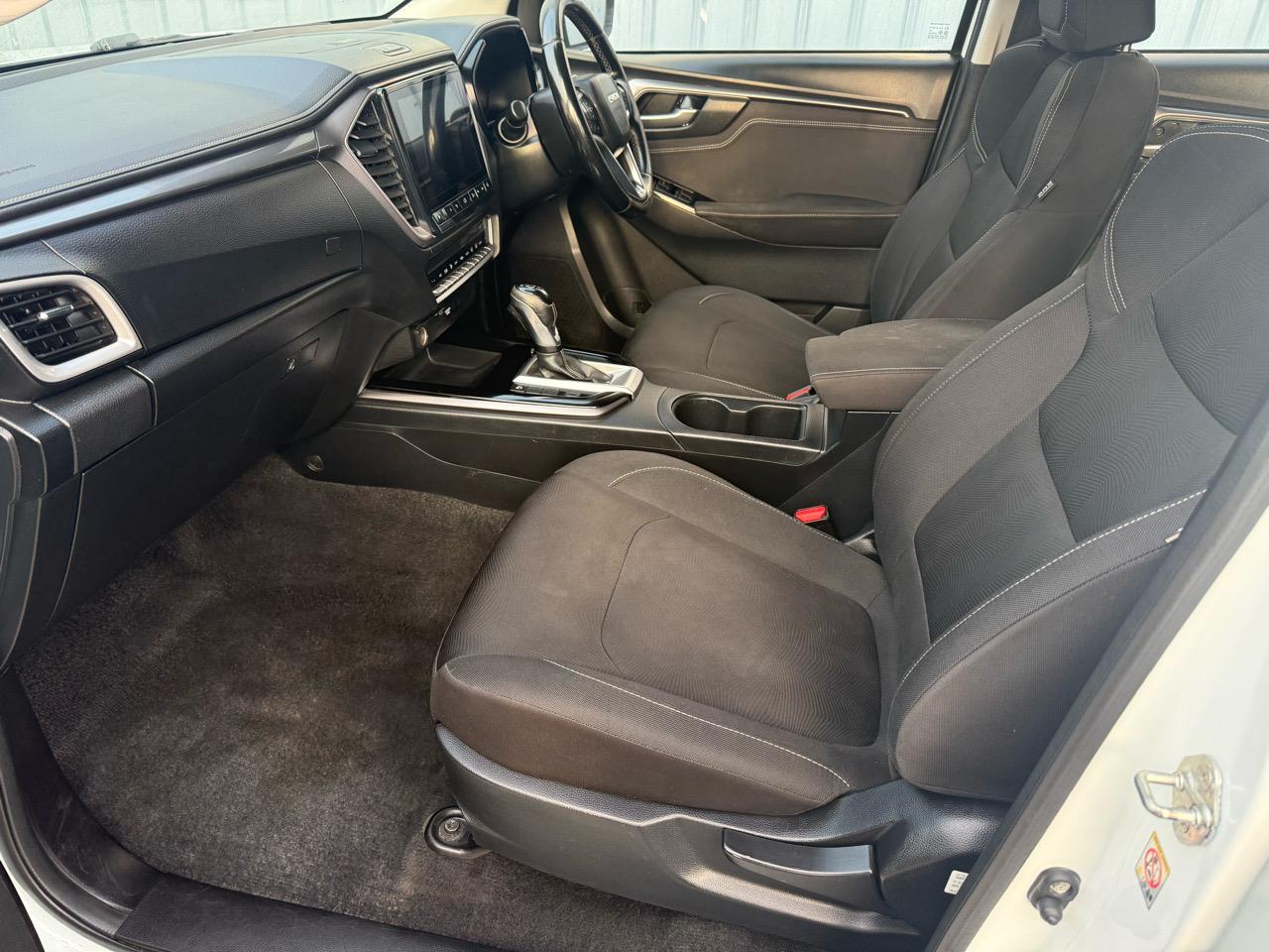 2021 ISUZU D-Max