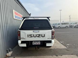2021 ISUZU D-Max - Thumbnail