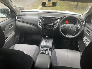 2018 Mitsubishi Triton - Thumbnail