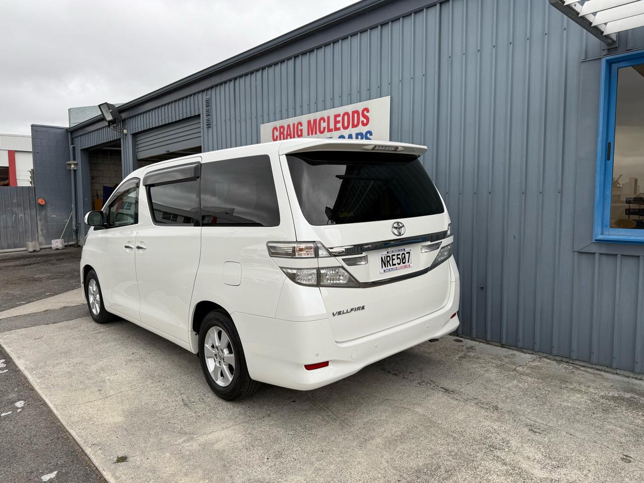 2014 Toyota Vellfire