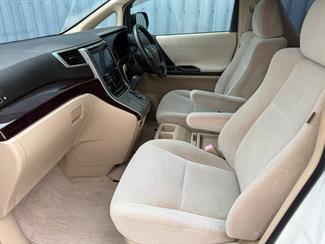 2014 Toyota Vellfire - Thumbnail