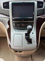 2014 Toyota Vellfire - Thumbnail