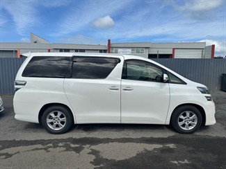2014 Toyota Vellfire - Thumbnail