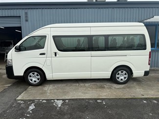 2016 Toyota HIACE - Thumbnail