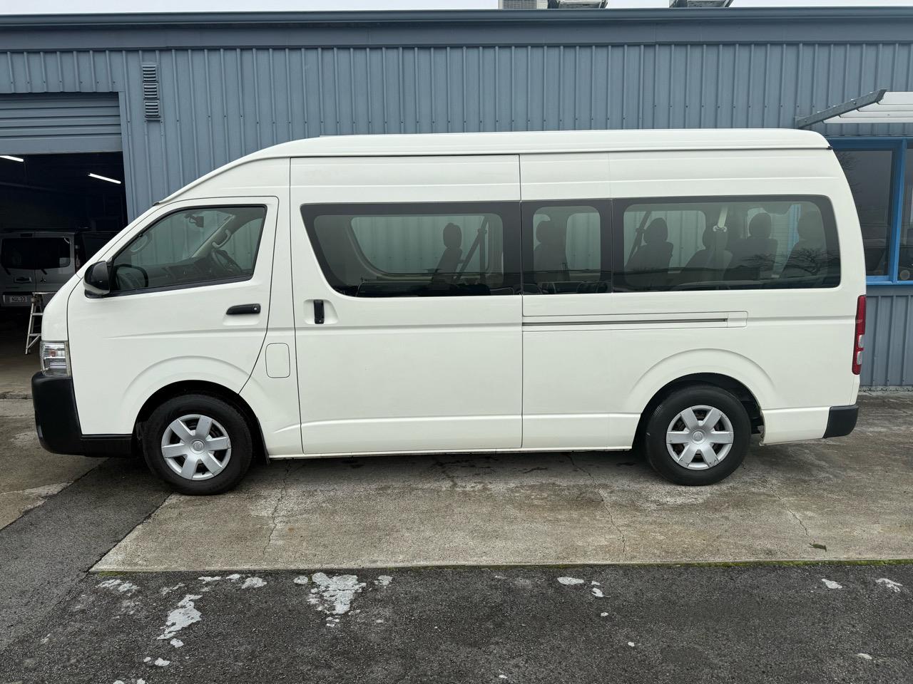 2016 Toyota HIACE