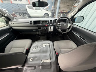 2016 Toyota HIACE - Thumbnail