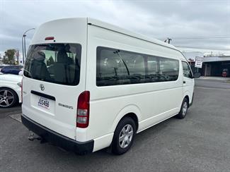 2016 Toyota HIACE - Thumbnail