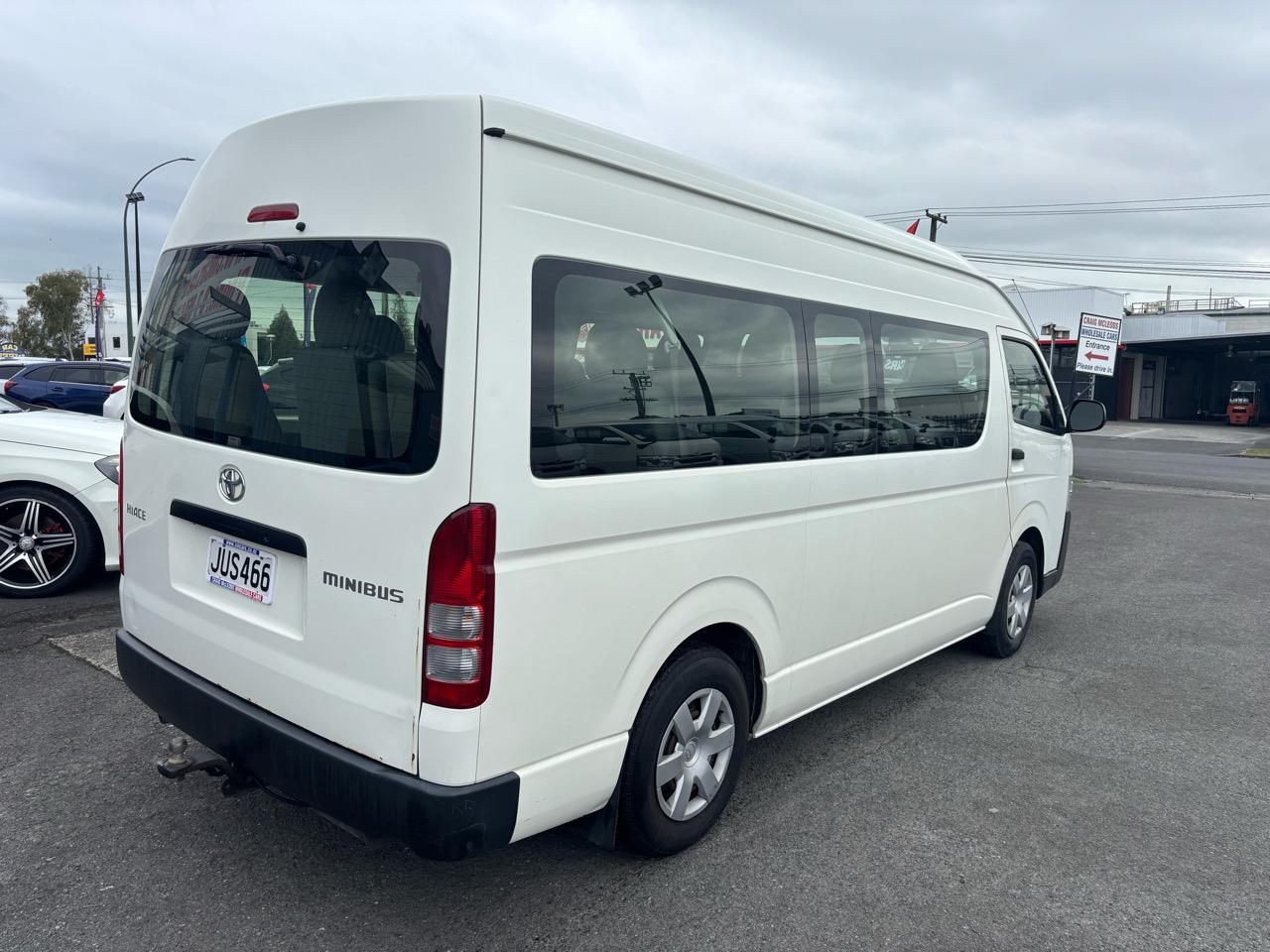 2016 Toyota HIACE