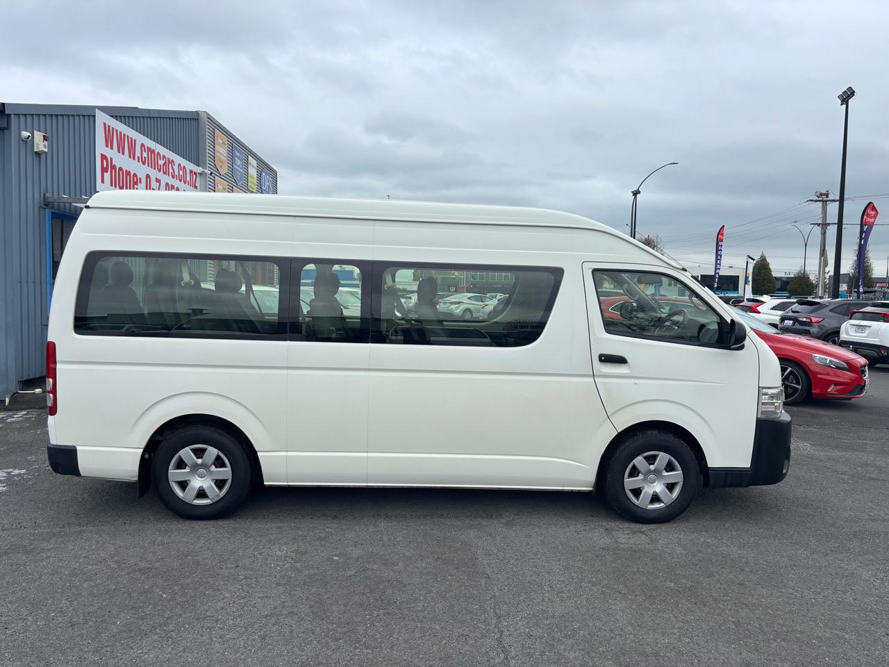 2016 Toyota HIACE