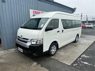 2016 Toyota HIACE - Thumbnail