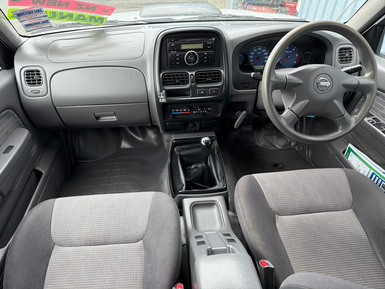 2010 Nissan NAVARA