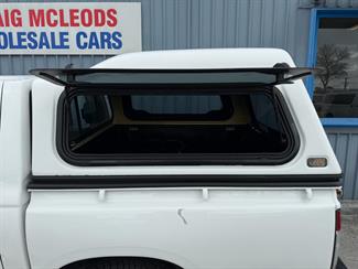 2010 Nissan NAVARA - Thumbnail