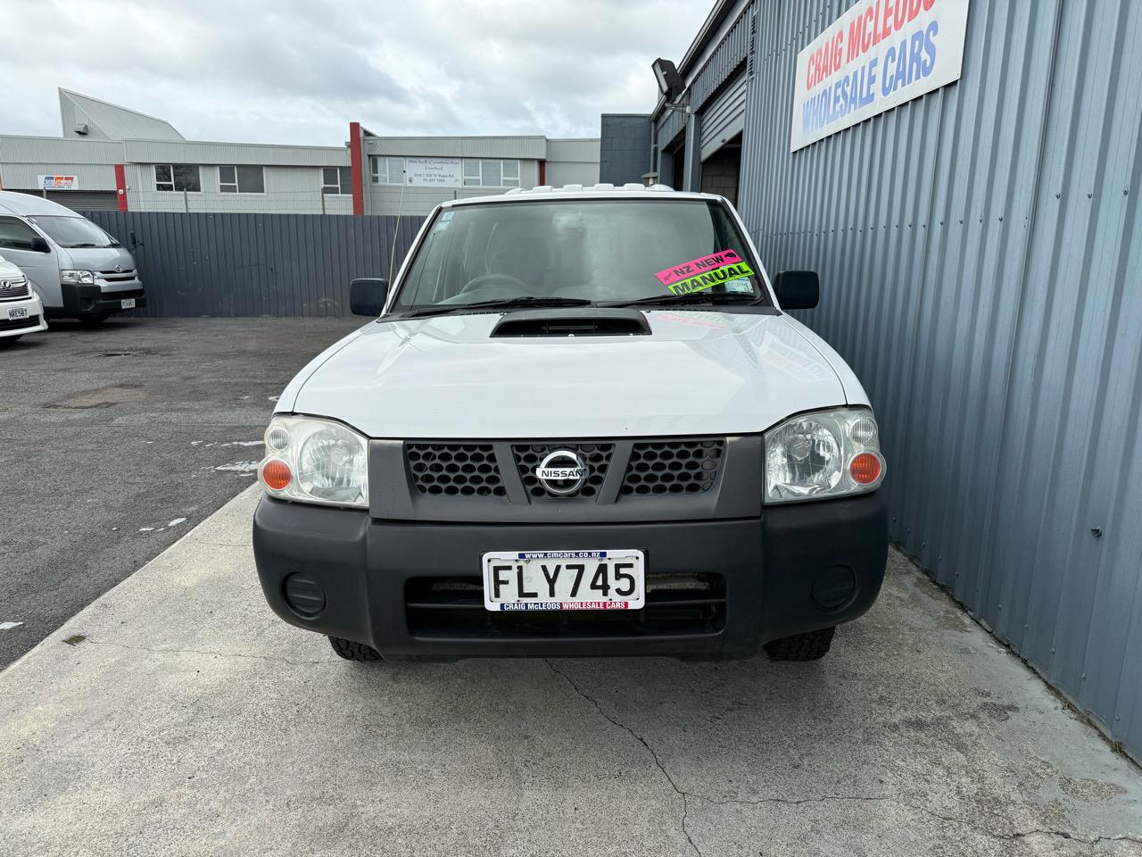 2010 Nissan NAVARA