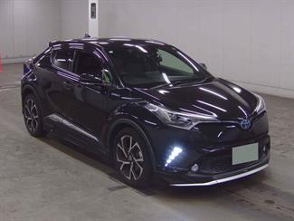 2017 Toyota C-HR - Thumbnail