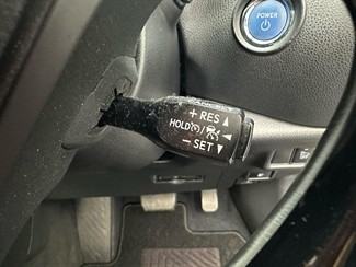 2017 Toyota C-HR - Thumbnail