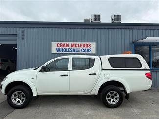 2012 Mitsubishi Triton - Thumbnail