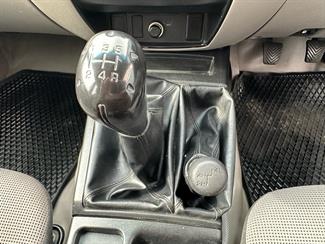 2012 Mitsubishi Triton - Thumbnail