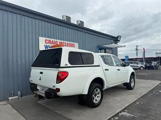 2012 Mitsubishi Triton - Thumbnail