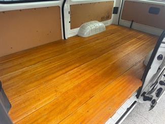 2018 Toyota HIACE - Thumbnail