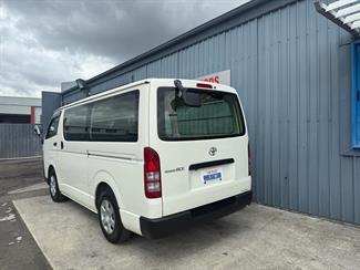 2018 Toyota HIACE - Thumbnail