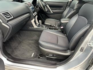 2015 Subaru FORESTER - Thumbnail