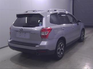 2015 Subaru FORESTER - Thumbnail