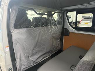 2022 Toyota HIACE - Thumbnail