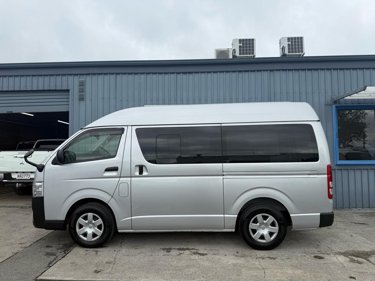2022 Toyota HIACE