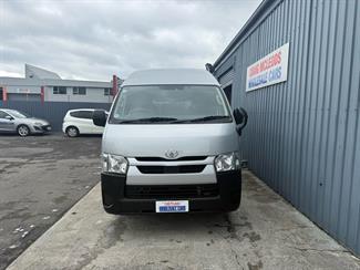 2022 Toyota HIACE - Thumbnail