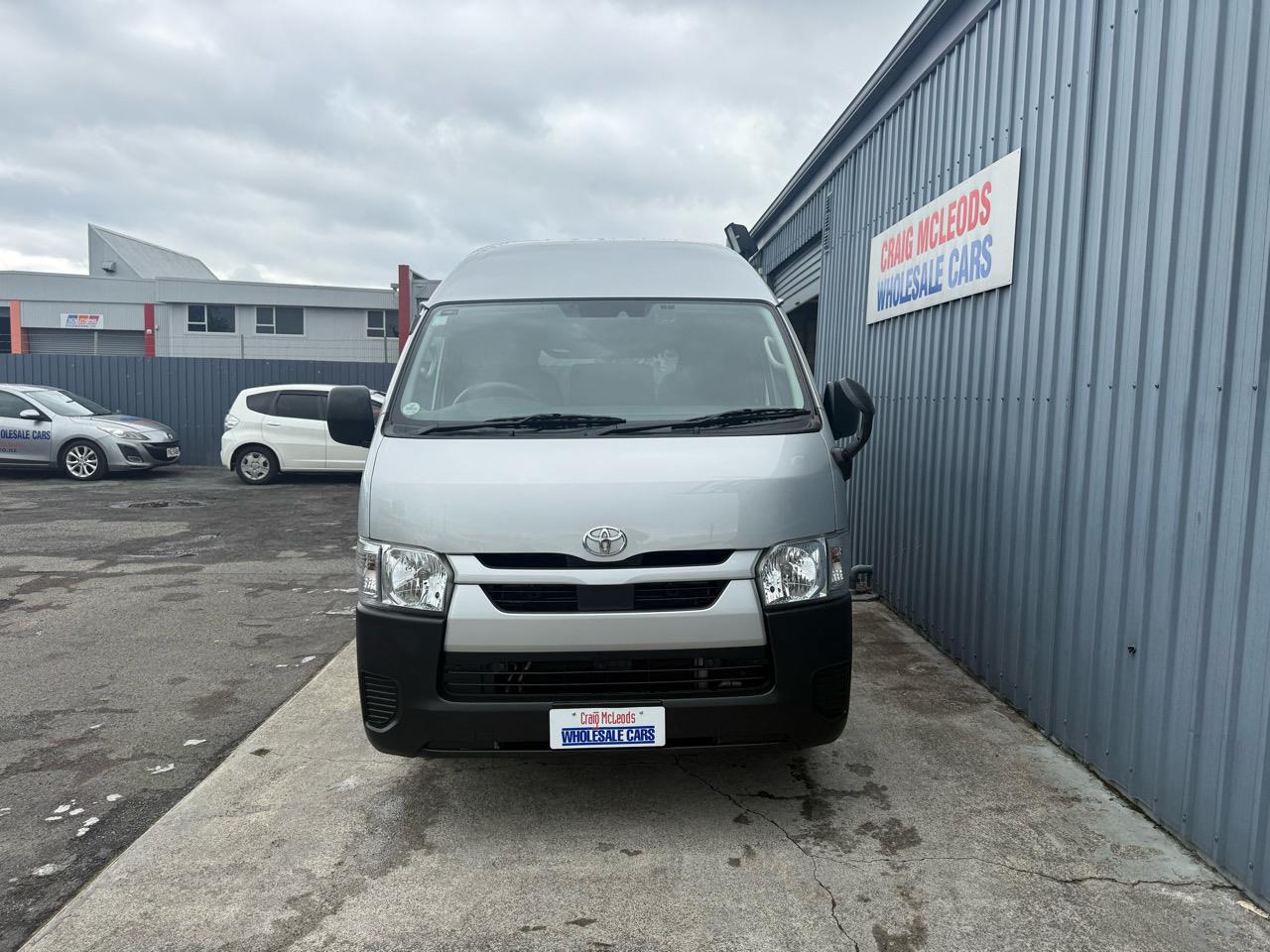 2022 Toyota HIACE
