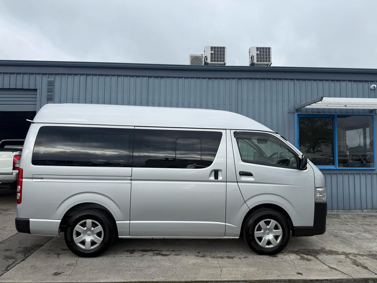 2022 Toyota HIACE