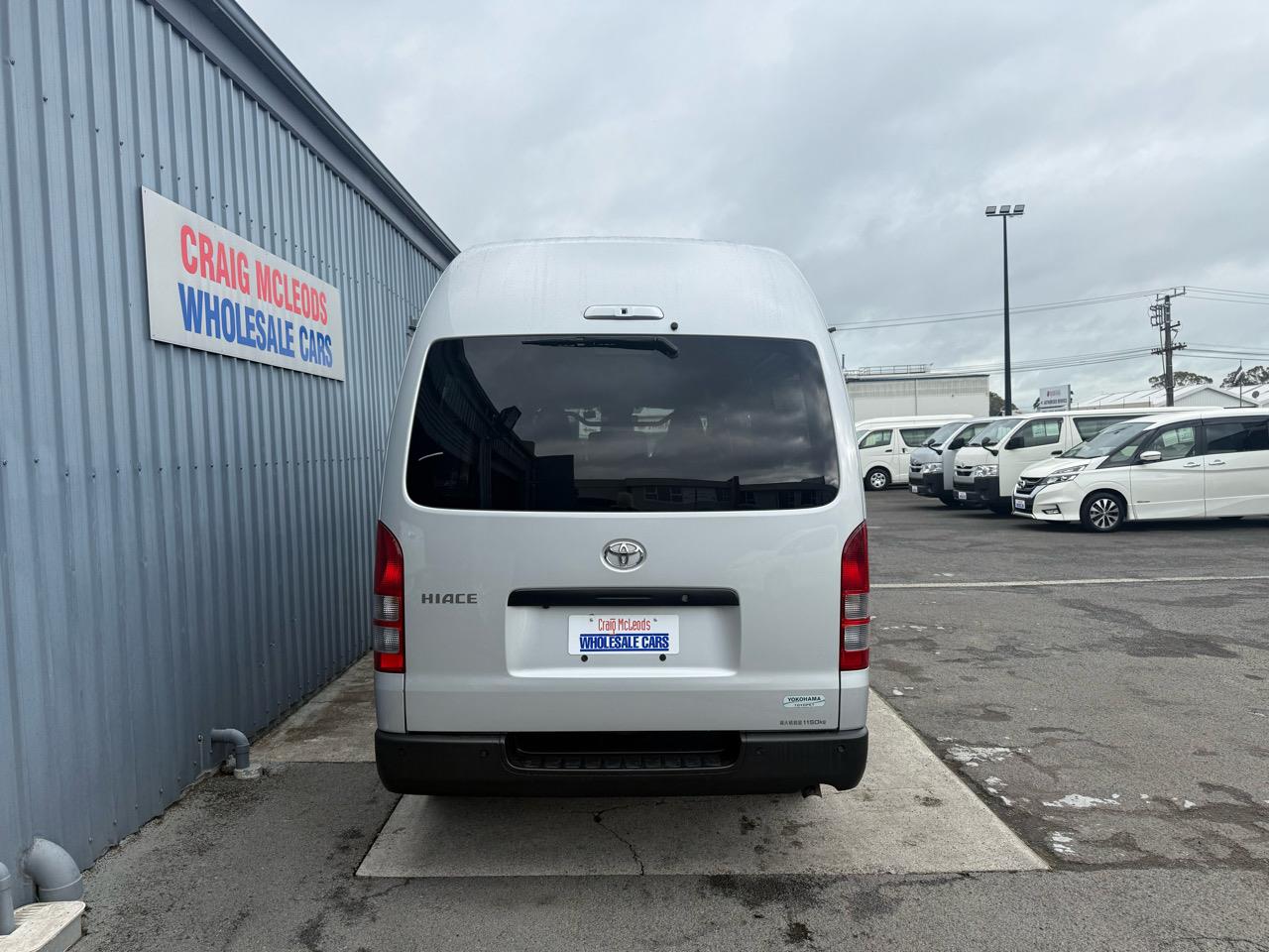 2022 Toyota HIACE