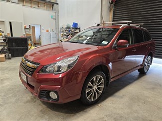 2014 Subaru Outback - Thumbnail